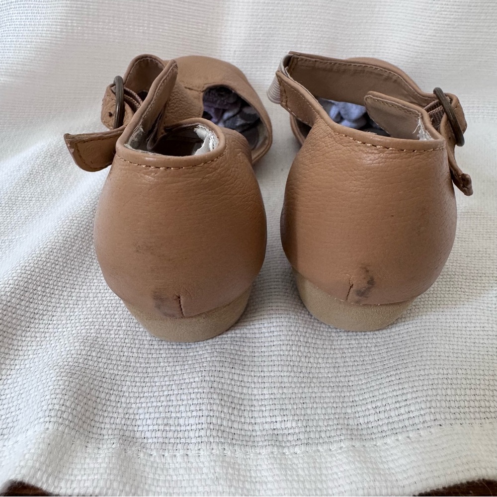Revolution Dancewear Grecian Sandal Tan Jazz Shoe T Strap Size 5 - Picture 7 of 9